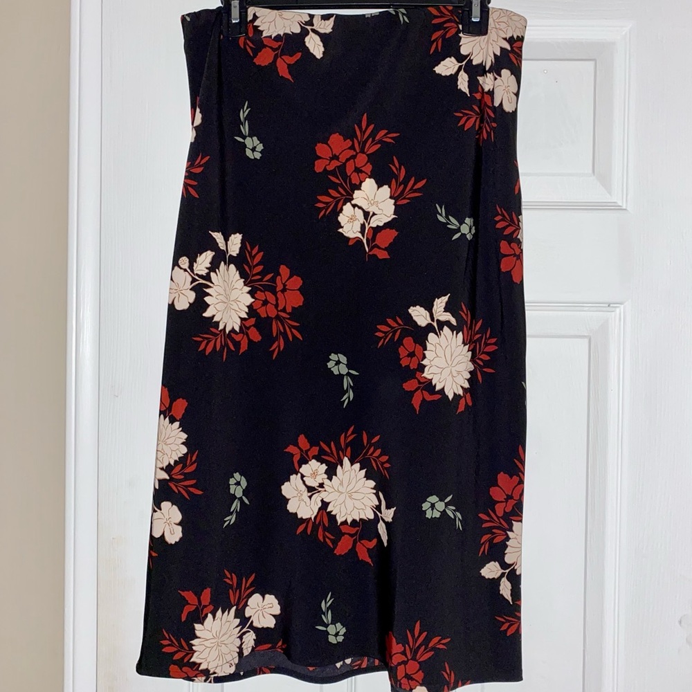 Bobeau Floral Skirt
